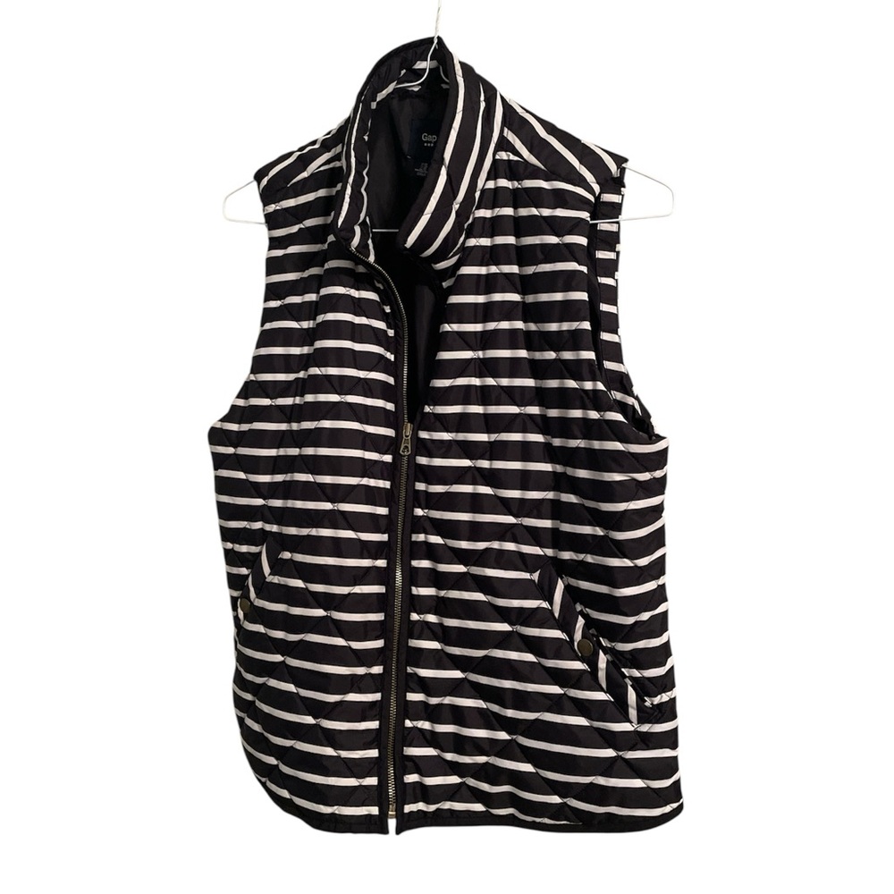 GAP Monochrome Striped Quilted Vest